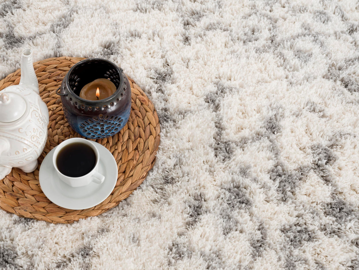 Puffy:8940 Ivory Area Rug