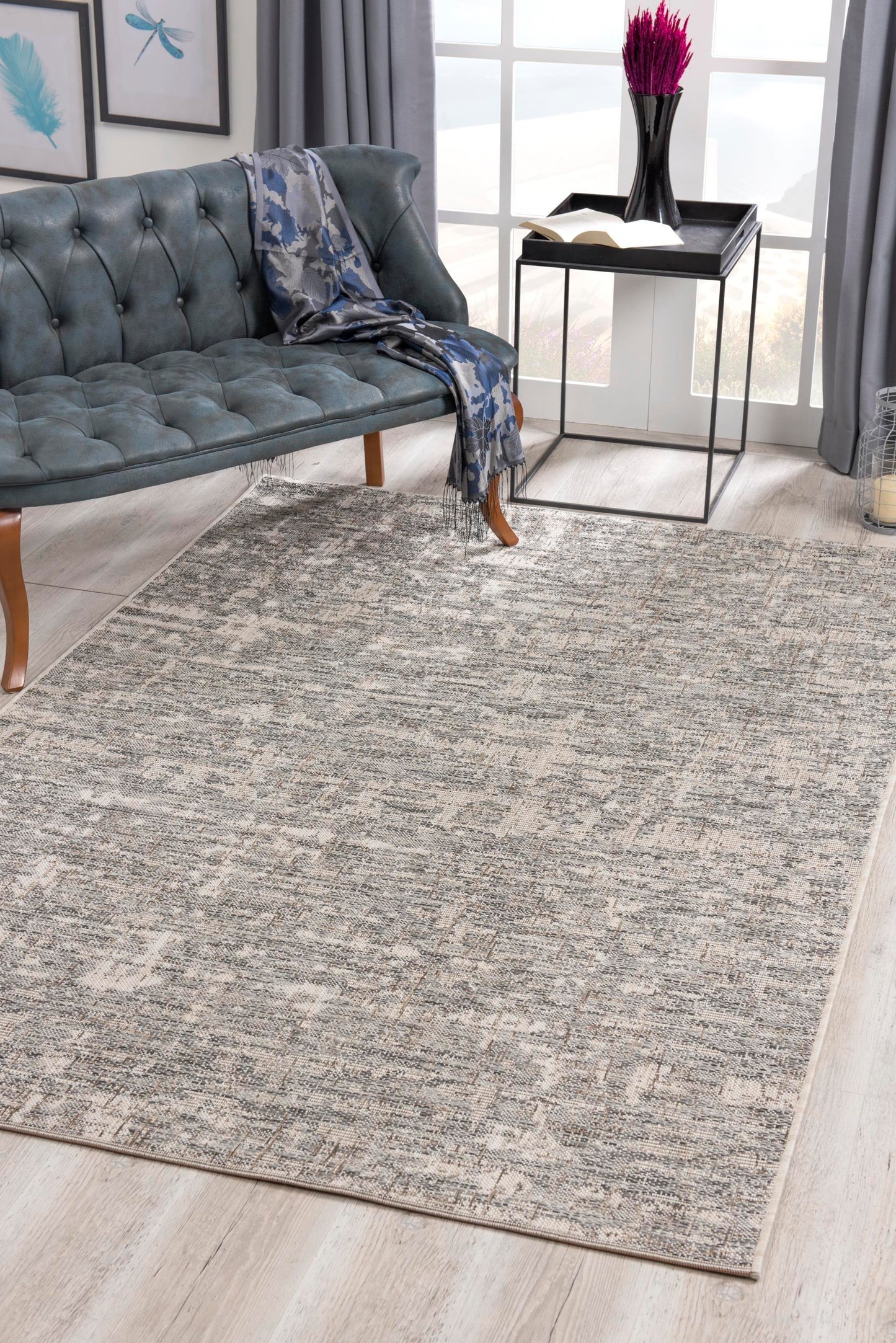 Velit:2081 Ivory Area Rug