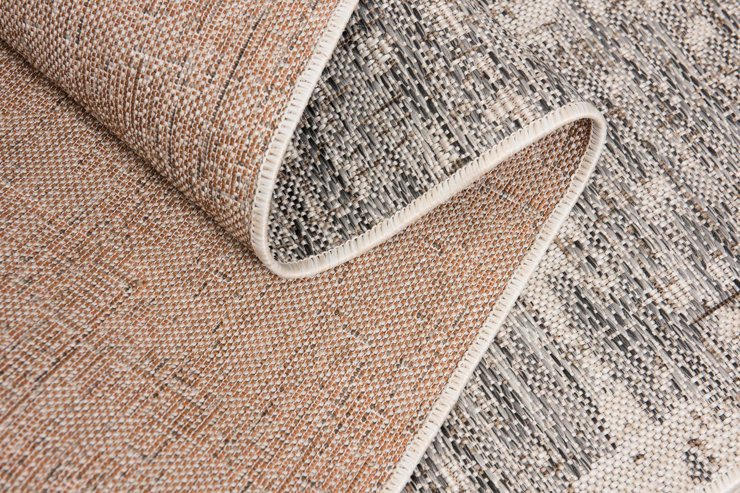 Velit:2081 Ivory Area Rug