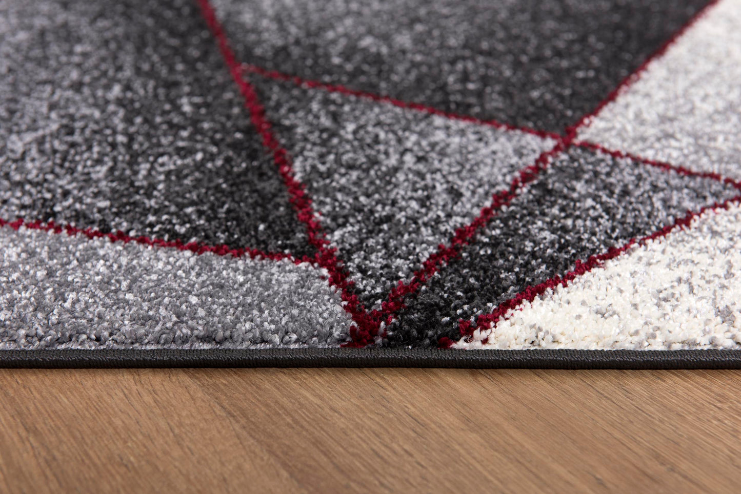 Comfort:4470 Grey Red Area Rug